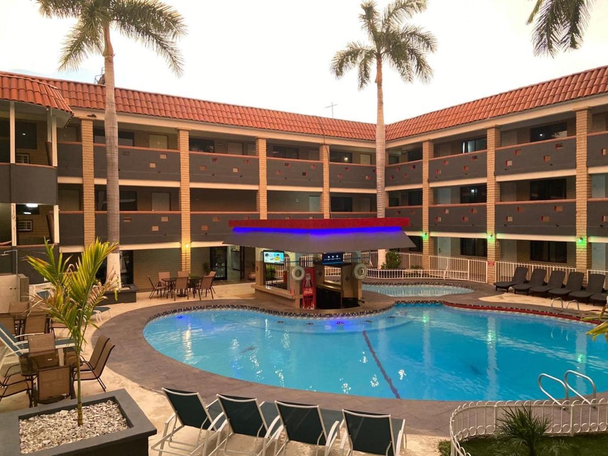 Hotel La Finca Hermosillo Esterno foto